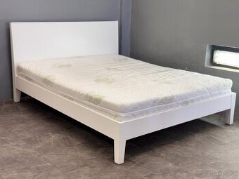 Postel 160x200 ikea