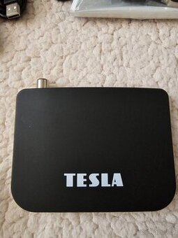 TV box Tesla TEH 500 s internetem - 1