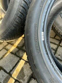Celoroční pneu Nexen 235/45 R18 98Y
