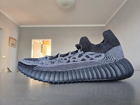 Adidas Yeezy 350 CMPCT black