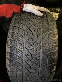 Zimní pneu Pirelli 295/35r18