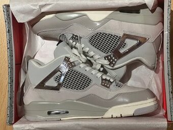 Jordan 4 Frozen moments