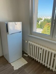 Lednice s mrazákem indesit - 1