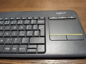 Bezdrátová klávesnice Logitech K400+