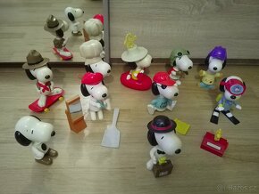 SNOOPY sbírka postaviček z McDonald's Happy Meal rok 2000