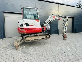 Pásové rypadlo Takeuchi TB 240 POWERTILT - 1