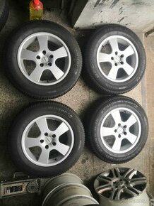 Zimní kola 16"5X114.3 s pneu 215/65 R16 Kia,Hyunday,Dacia