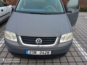 Prodám Volkswagen Touran 1.6FSI 85KW