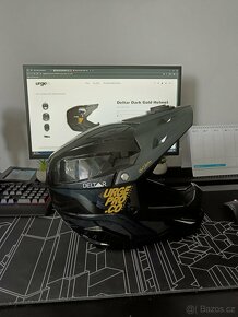 INTEGRÁLNÍ HELMA:Deltar Dark Gold Helmet - 1