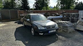 Prodám na díly Mondeo mk3 2.2tdci 114kw