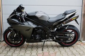 Yamaha YZF R1 2014 Akrapovič serviska.