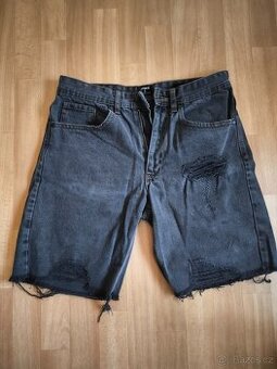 Černé džínové grunge loose straight kraťasy Cotton On