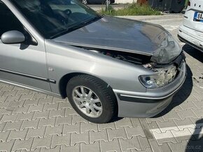 Peugeot 406 po nehodě
