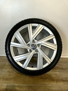 VW Golf VIII. - zimní orig. ALU sada 5x112 R18