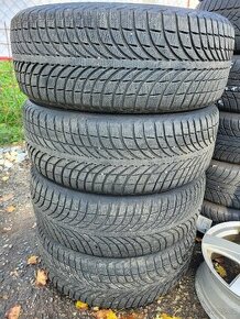 255 55 19" Michelin Alpin  SUV