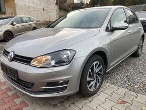 GOLF,2.0TDI,2015,110KW,13xTKM,VÝHŘEV,DIGI,NAVI,PARKASIST,TZ