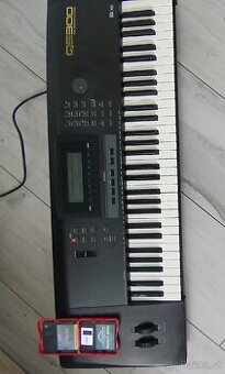 Klávesy Yamaha QS300