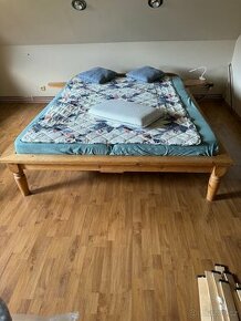 Manželská postel - masiv