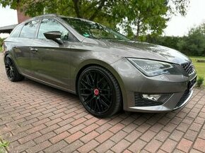 Seat Leon FR 2.0TDI 135KW DSG - 1