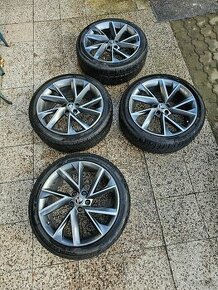 Originál alu sada disků Škoda Superb III 5x112 R19 Vega - 1