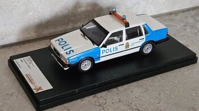 Volvo 740 Police Premium X 1:43 - 1