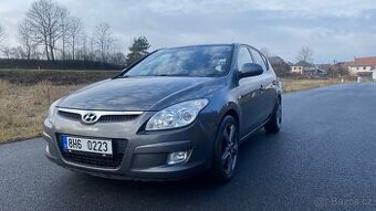 Hyundai i30, 1.6 crdi, tazne, klimatizace