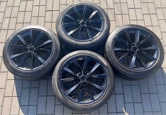 Superb - 18” Modus + letní 235/45 R18 Hankook/Pirelli