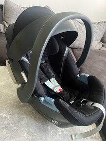 Autosedačka Cybex Aton 5 + isofix báze