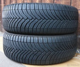 Michelin CrossClimate 205/60R16.