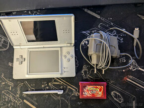 Nintendo DS lite