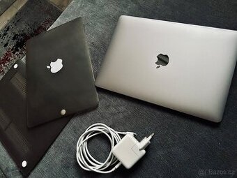 MacBook Air M1