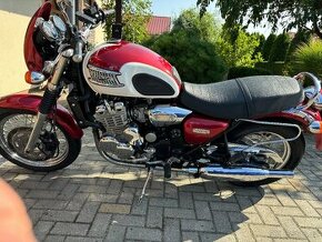 Triumph Thunderbird 900