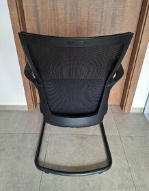 Sidiz conference chair/ original price 9800kc - 1