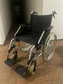 Invalidní vozík Meyra ( sed 48cm ) brzdy pro doprovod - 1