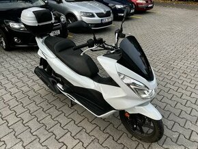 Honda PCX 125, 2017, 8.240km