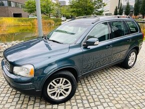 Volvo XC90 2.4 D5 136KW 4x4 AUTOMAT VÝHŘEV XENONY SERVISKA