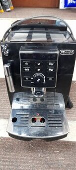 Prodám automatický kávovar Delonghi ECAM 13.123 B