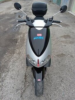 Skútr Aprilia Area 51 - 1