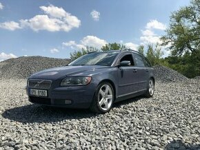 VOLVO V50 2.4i 103kw 2005 LPG 5 VÁLEC MANUÁL