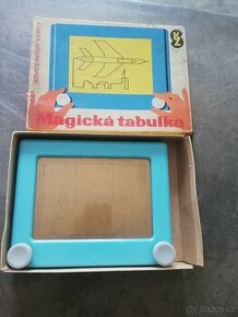 Retro hračky, Seva  Grafo magická tabulka a velká písmena.