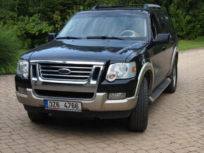 Ford Explorer-  Ediie Bauer 4  X  4  ,  LPG - 1