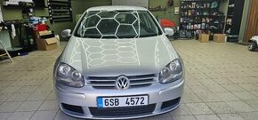 VW Golf 5 1.6 benzin 85kw nová stk