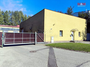 Prodej komerčního objektu, 1686 m², Horní Suchá