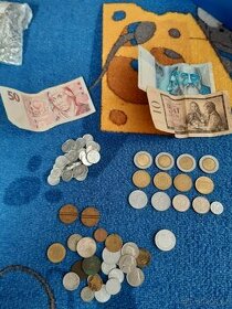 Vzácné staré mince a bankovky