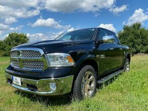 DODGE RAM 1500 Laramie RamBox