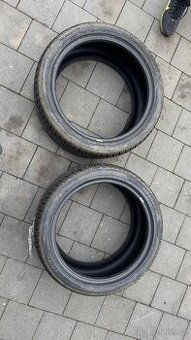 Prodam 2x letni pneu 245/40R18 - 1