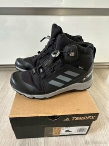 Podzimní/ zimní boty Adidas TERREX Gore-tex vel. 38