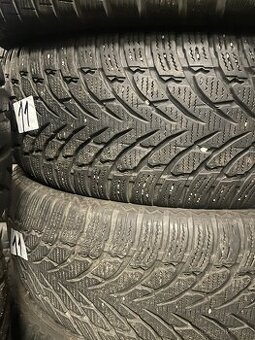 Zimní pneu 235/55 R19 105v Nokian 5,5-6mm