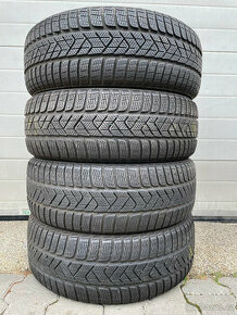 Pirelli Sottozero 3 215/60 R16 95H 4Ks zimní pneu