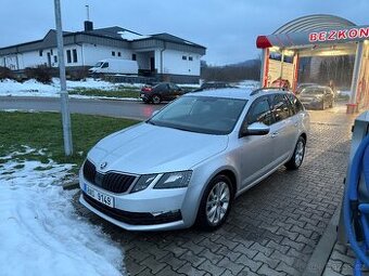 Škoda Octavia 1.6 TDI DSG Ambition Combi - 1